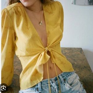 Realisation Par Stevie Mustard Blouse